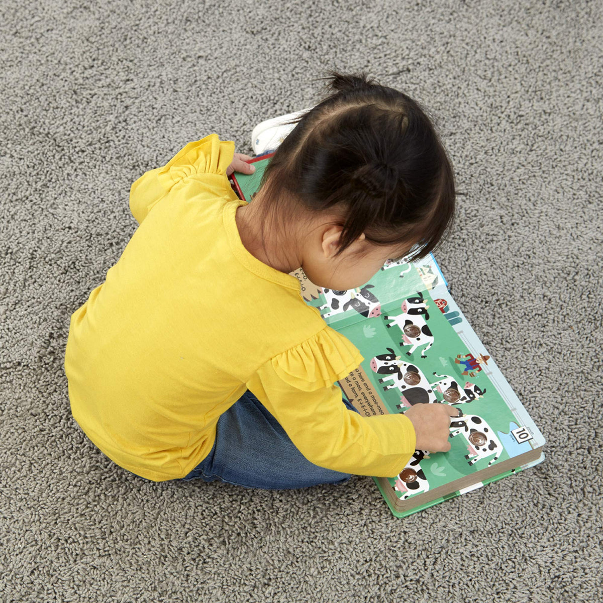 Old Macdonald's Farm (Poke-a-dot) by Melissa & Doug, LLC